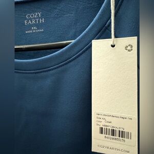 Men’s Cozy Earth t-shirt.  New with tags
